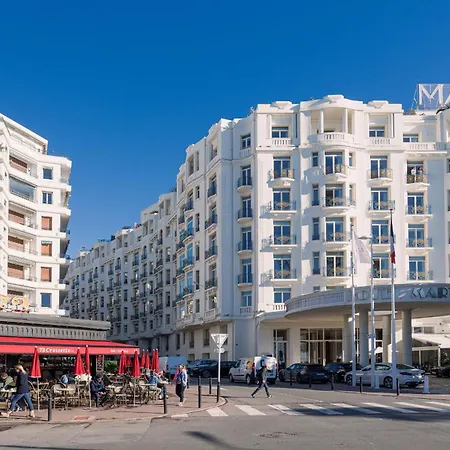 Palais Des Iles 2 By Halldis