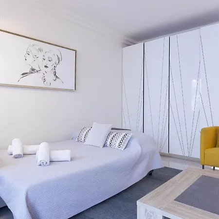 Palais Des Iles 2 By Halldis *