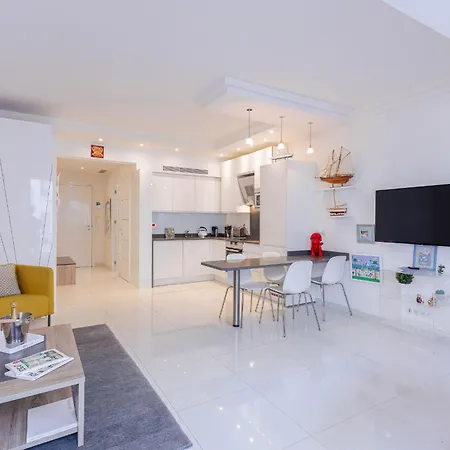 Palais Des Iles 2 By Halldis *