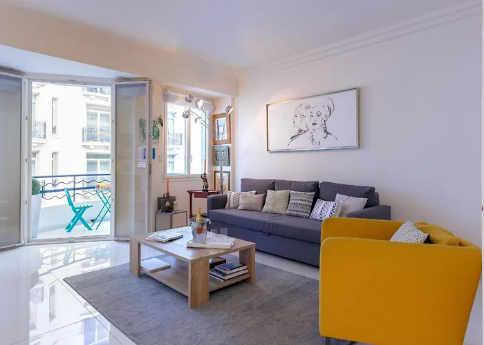 Palais Des Iles 2 By Halldis * Cannes
